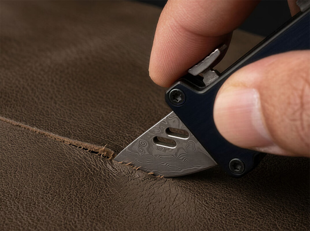 Tiny knife is actually a multitool with a few extra functions