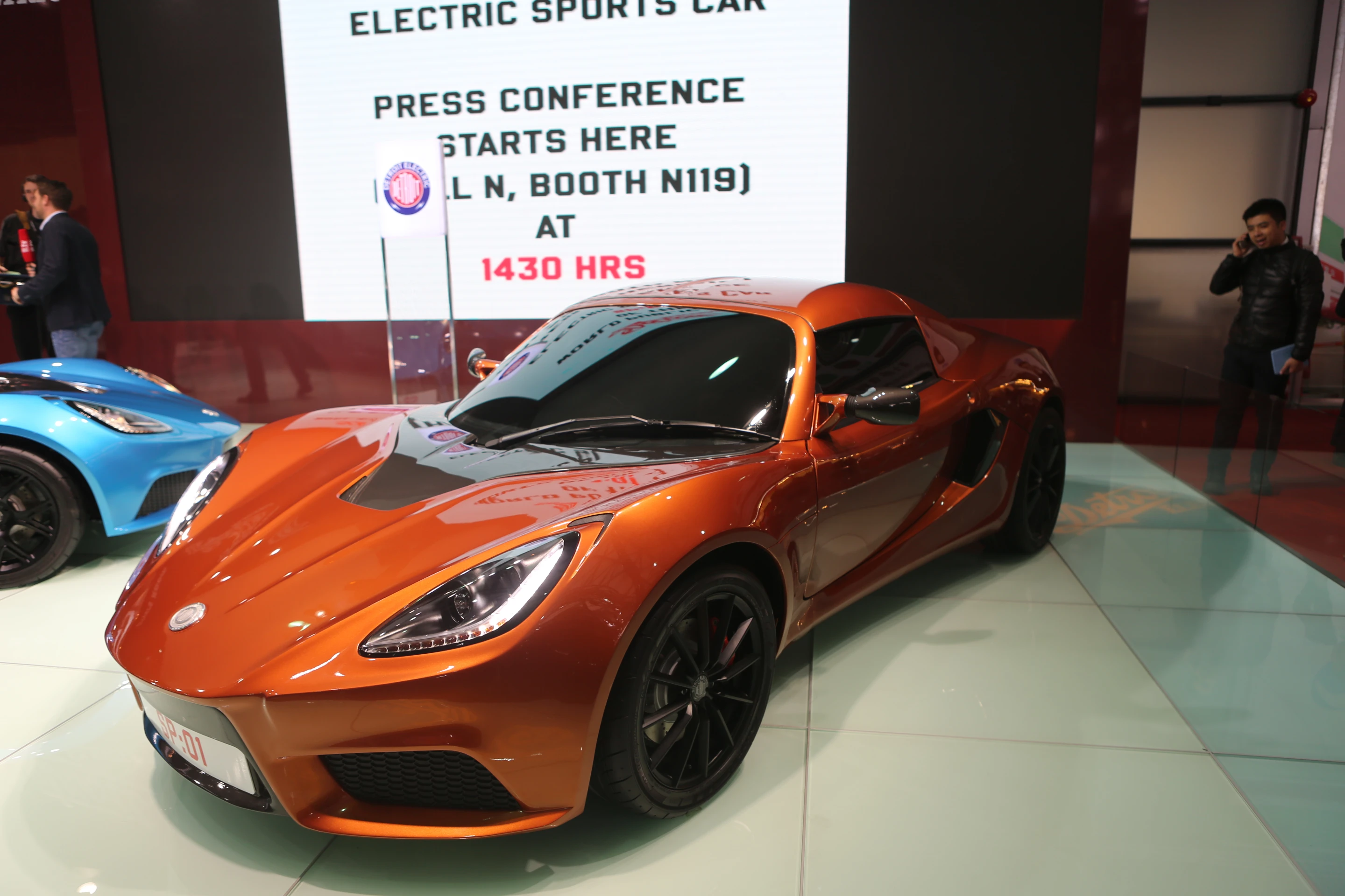 The SP:01 tops out at 249 km/h (155 mph) and can hit 100 km/h (62 mph) from a standstill in a fleet 3.7 seconds (Photo: Gizmag)
