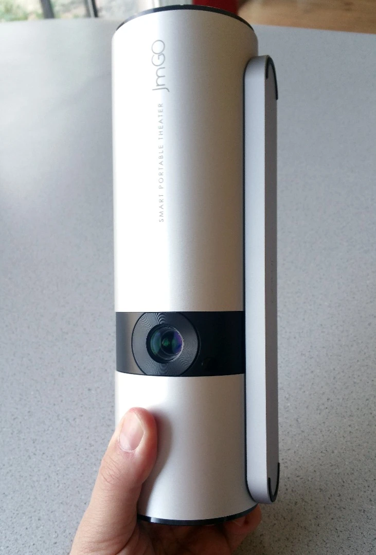 The JmGO View comes with a magnetic stand that also doubles as a lens cover