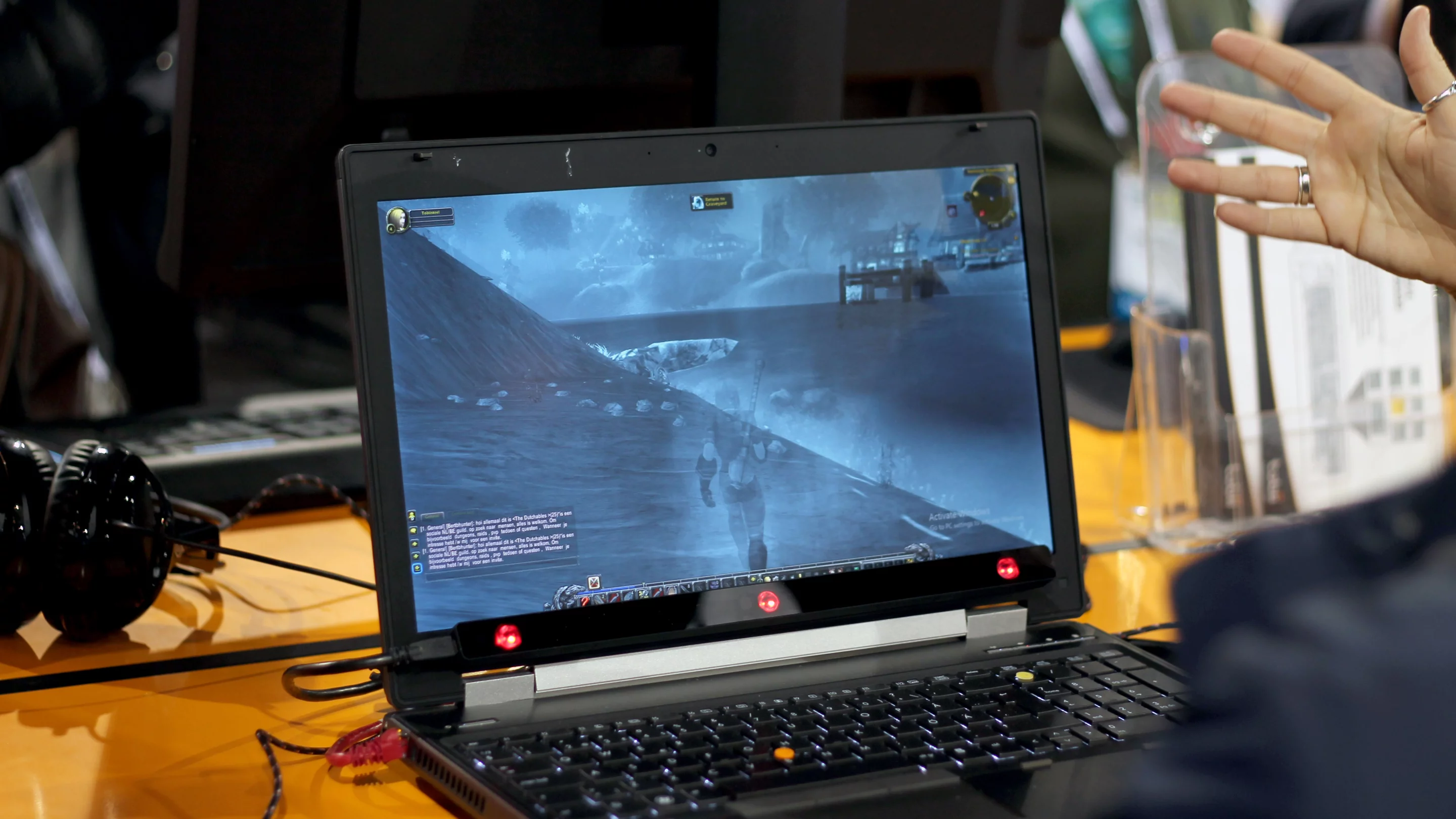 In World of Warcraft, the eye tracker comes into play mainly to navigate the world of Azeroth without using your hands at all