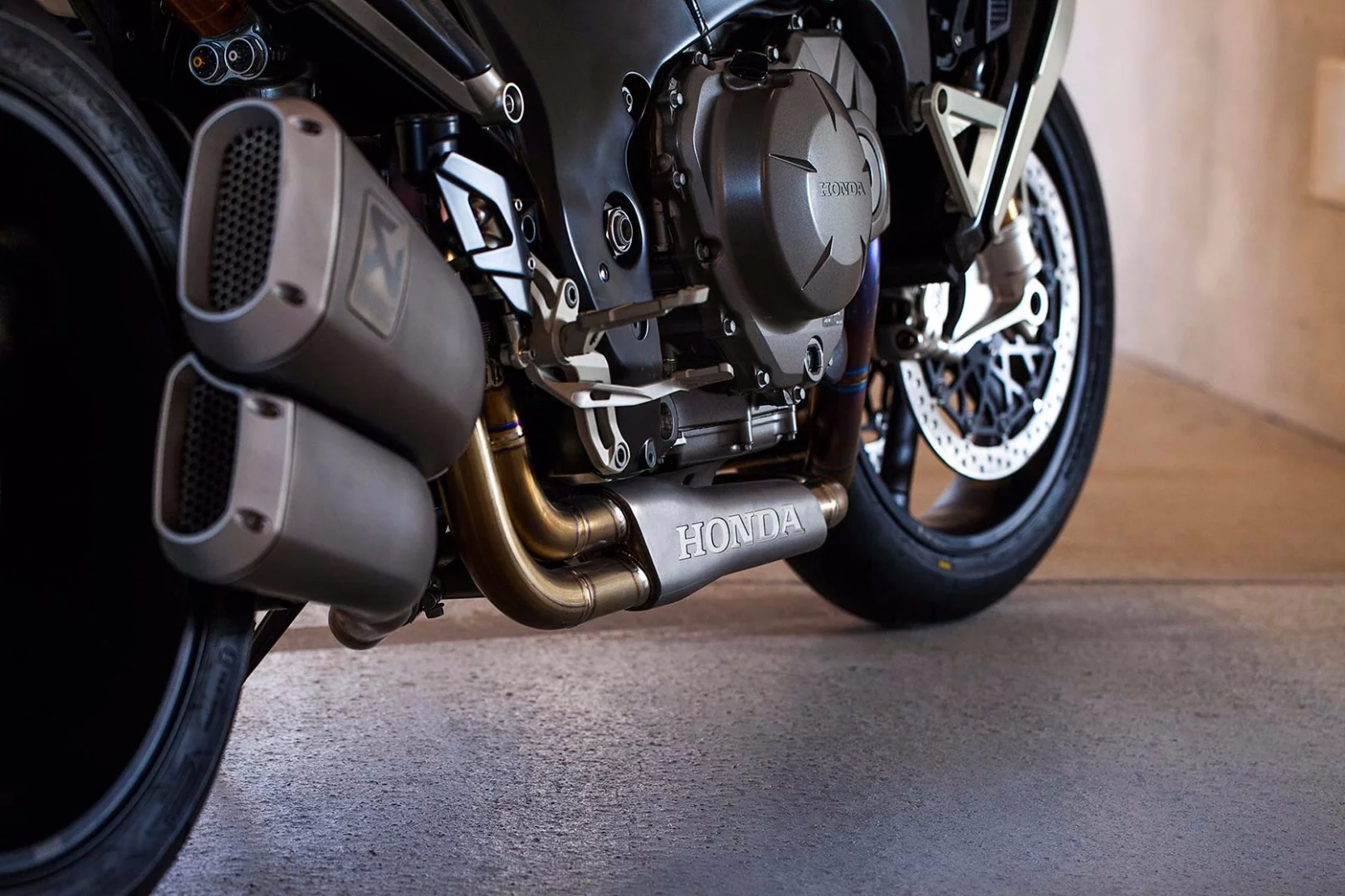 The Burasca's exhaust is a bespoke full titanium system built by Akrapovic to Aldo Drudi's design
