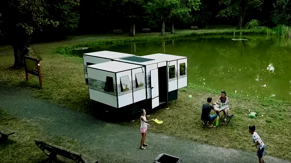 A better look at the fully expanded, T-shape ioCamper