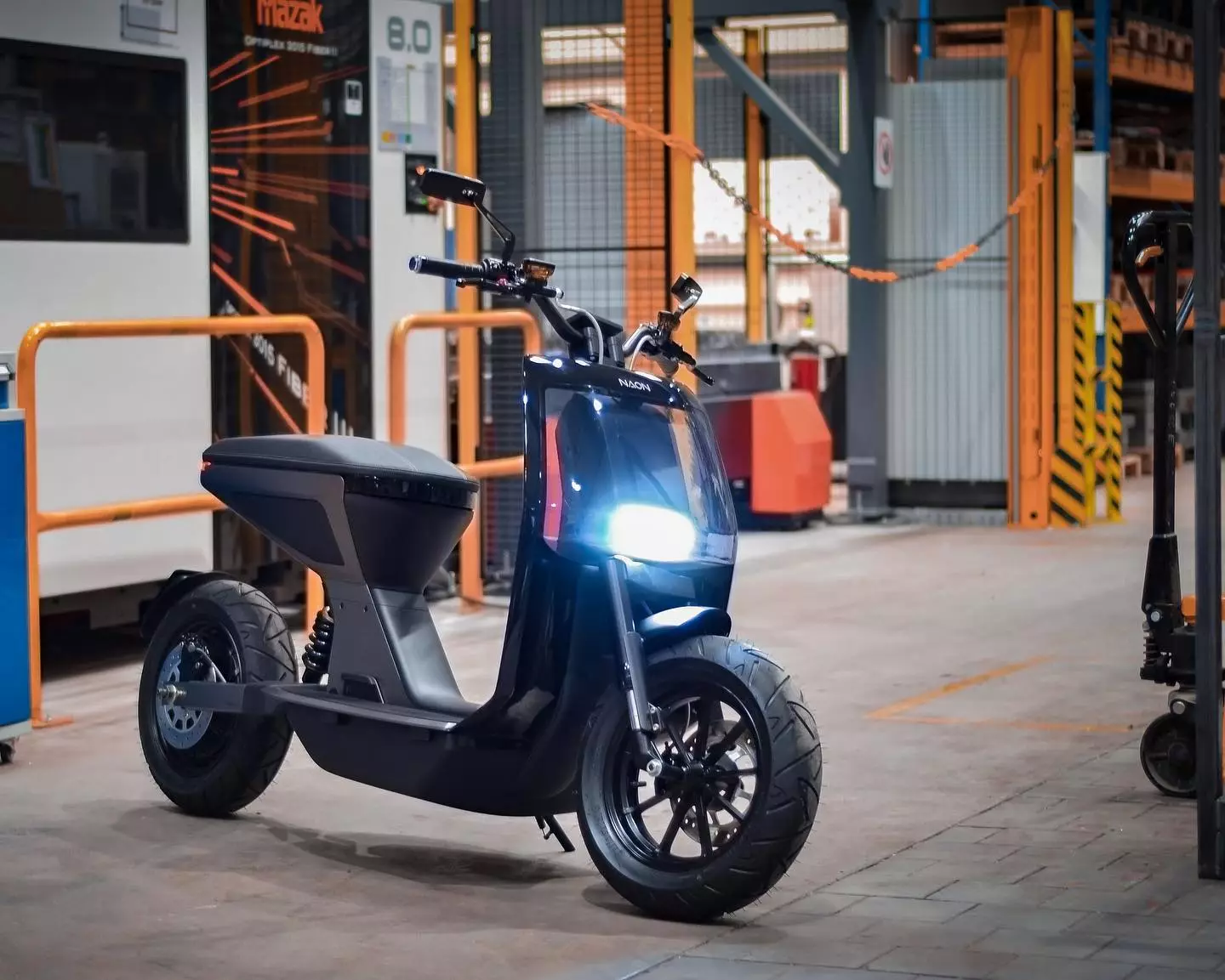 Thanks to a partnership with Faissner Petermeier Fahrzeugtechnik AG, startup Naon will move the Zero-One e-scoot into pre-production prototyping ahead of opening the pre-order books