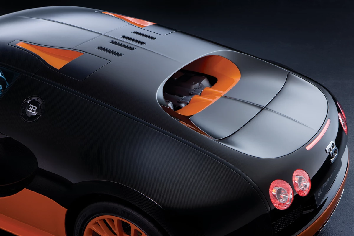 The Super Sport packs 1,183 horsepower in its 8.0-liter W16 engine