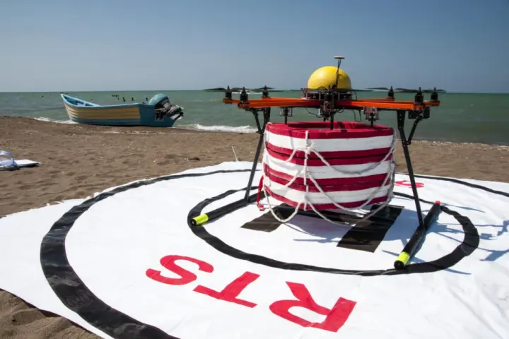 RTS Lab has successfully tested a prototype of its Pars aerial robot, a drone that flies out over large bodies of water to drop life preservers near drowning victims