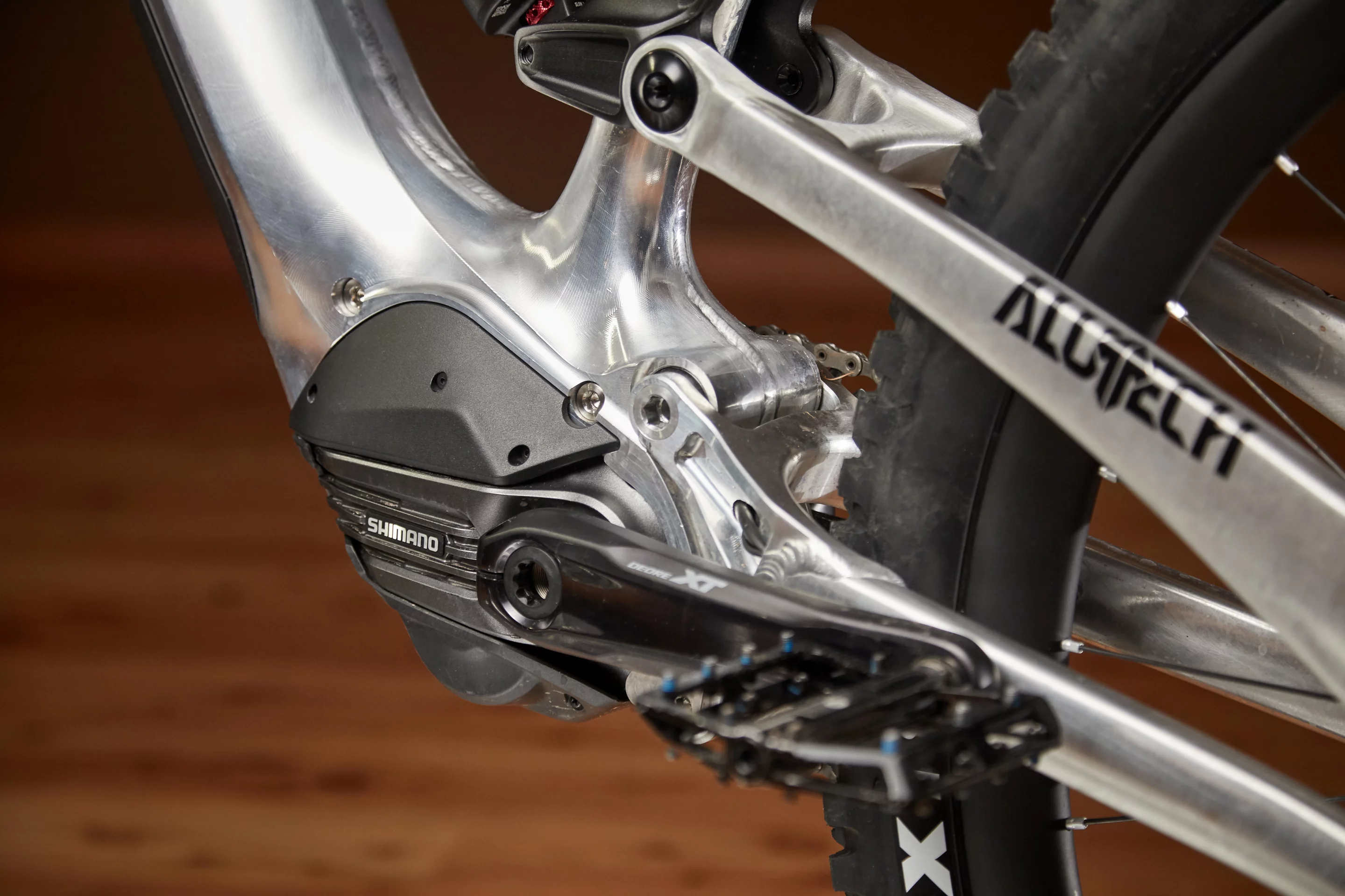 The CNC eFanes features a Shimano bottom bracket motor