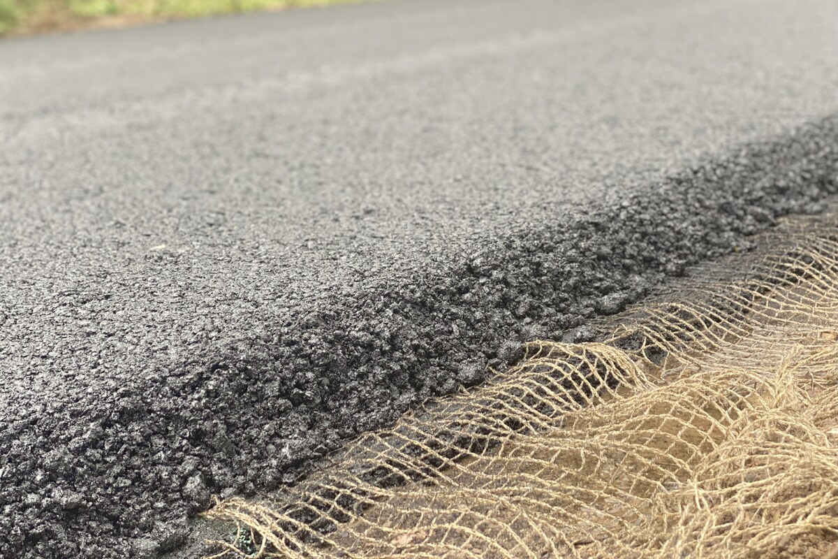 Smart in-asphalt fabric provides live reports from within roads