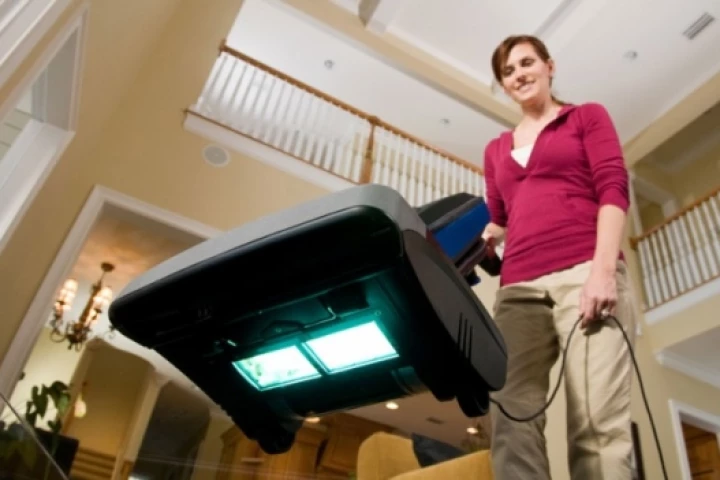 Oreck Halo UV vacuum cleaner