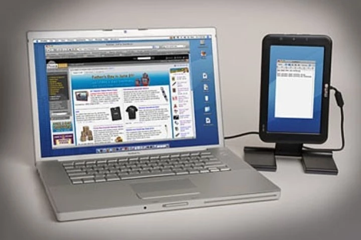 The portable Mimo Mini USB Monitor offers additional portable screen space(Picture: ThinkGeek)