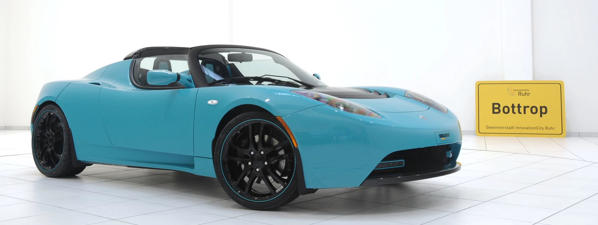 The TESLA Roadster Sport BRABUS Green Package
