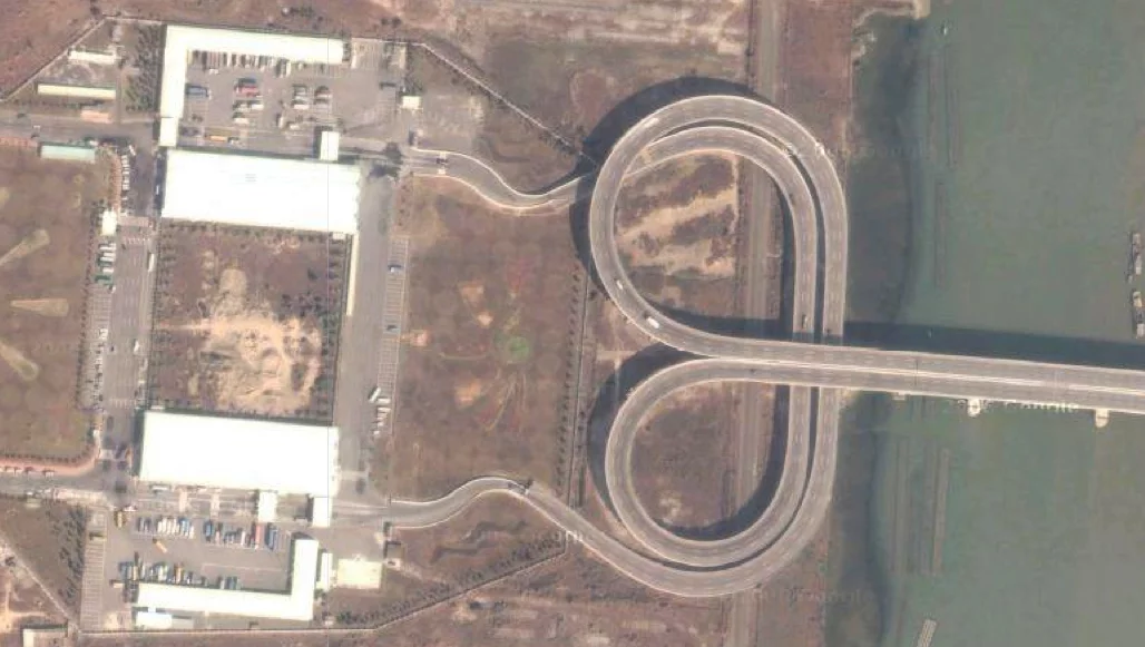 The Lotus Bridge joining mainland China and Macau (Image: Google Maps)