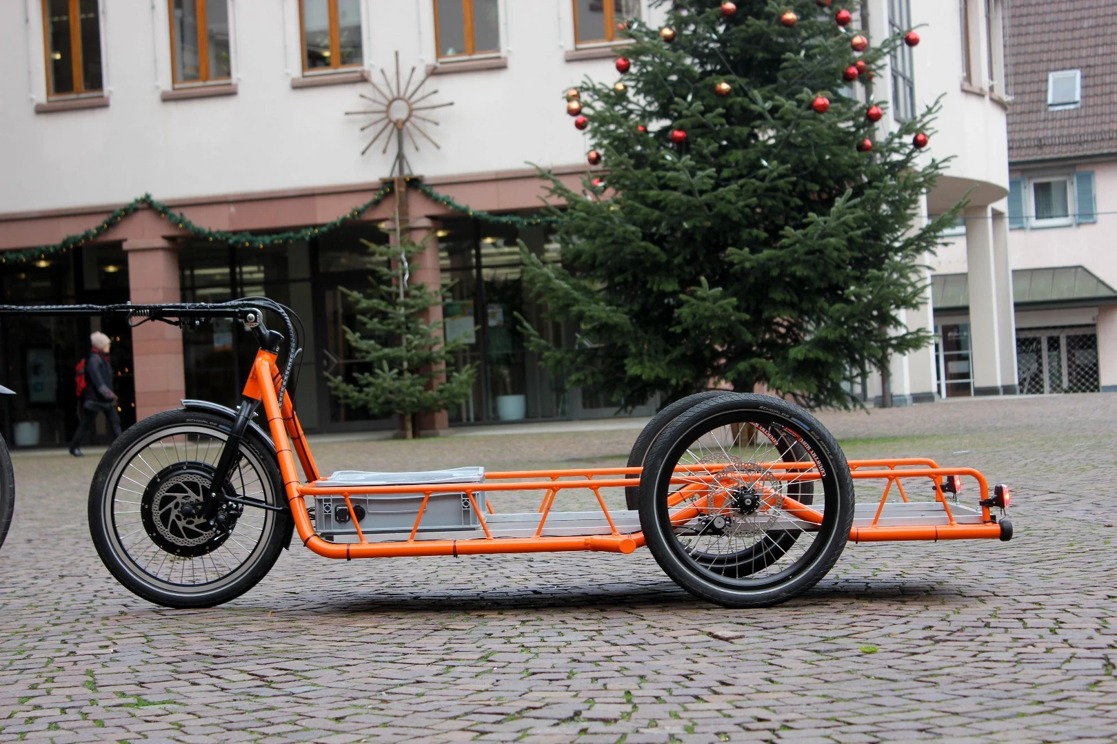 The Carla Cargo trailer weighs a listed 88 lb