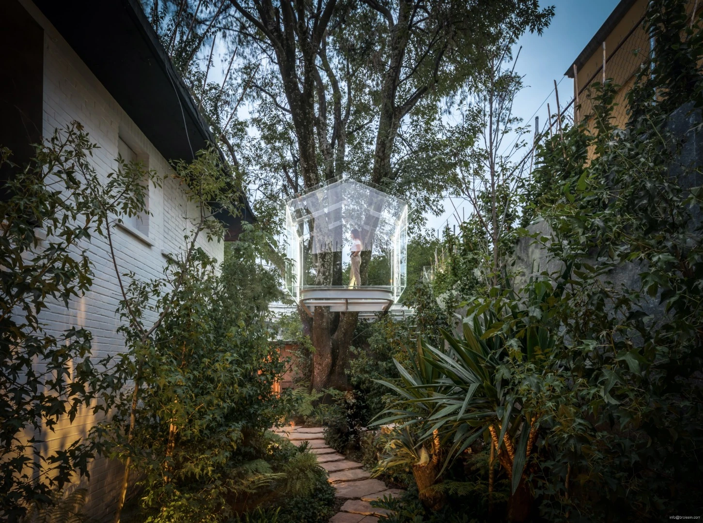 A glass treehouse mightn’t be everyone’s idea of a secret childhood hideaway