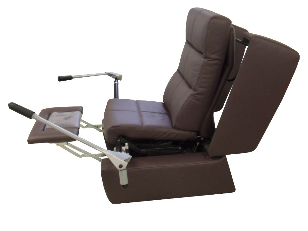 Design prototype of the GEWOS armchair as a rowing machine (Photo: ©Innovationsmanufaktur GmbH)