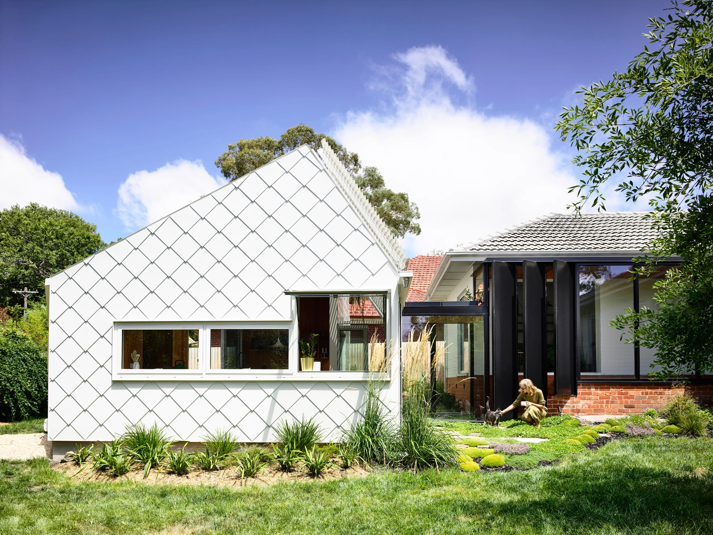 Empire Canberra has received several architecture awards, including the Canberra Medallion from the Australian Institute of Architects