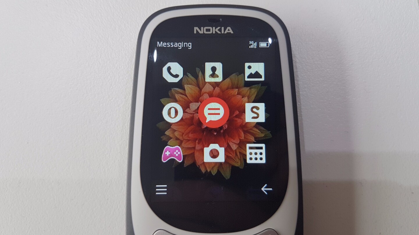 The screen on the new Nokia 3310 is now larger than the original and in color