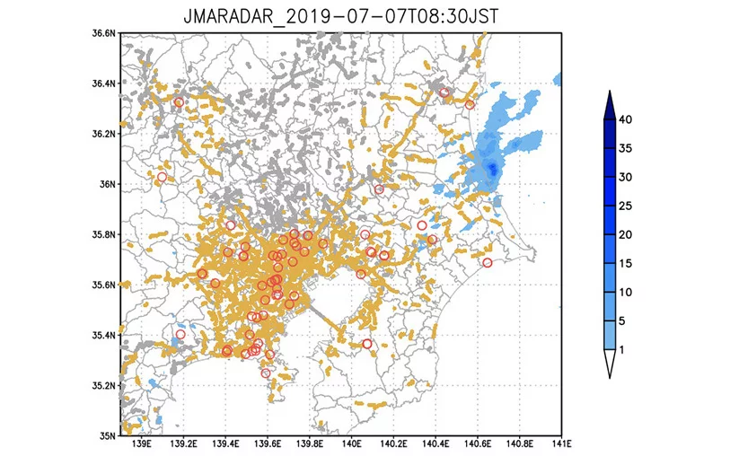 One of the windshield-wiper rain maps – orange indicates wipers operating, gray indicates them not operating, and red circles indicate reports of rain