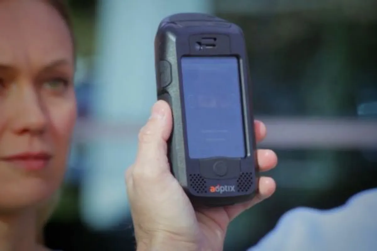 The iPhone-based AOptix Stratus
