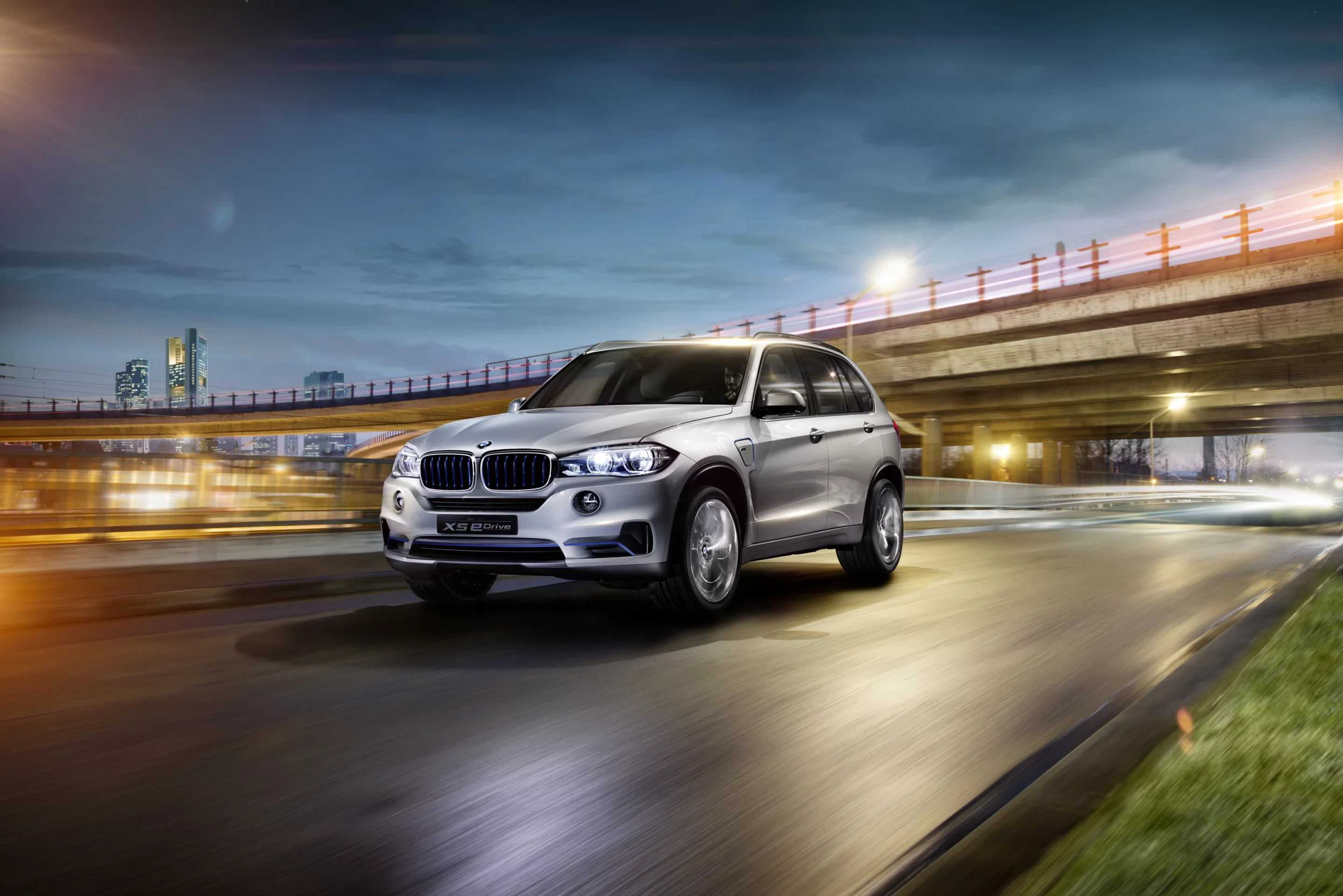 BMW has updated the X5 eDrive for the NY Auto Show