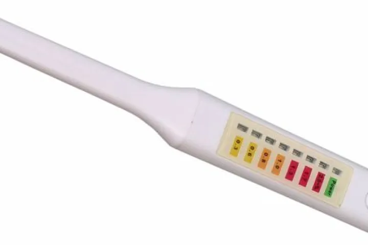 Thanko's Handy Salt Meter, ready for salt-measuring action
