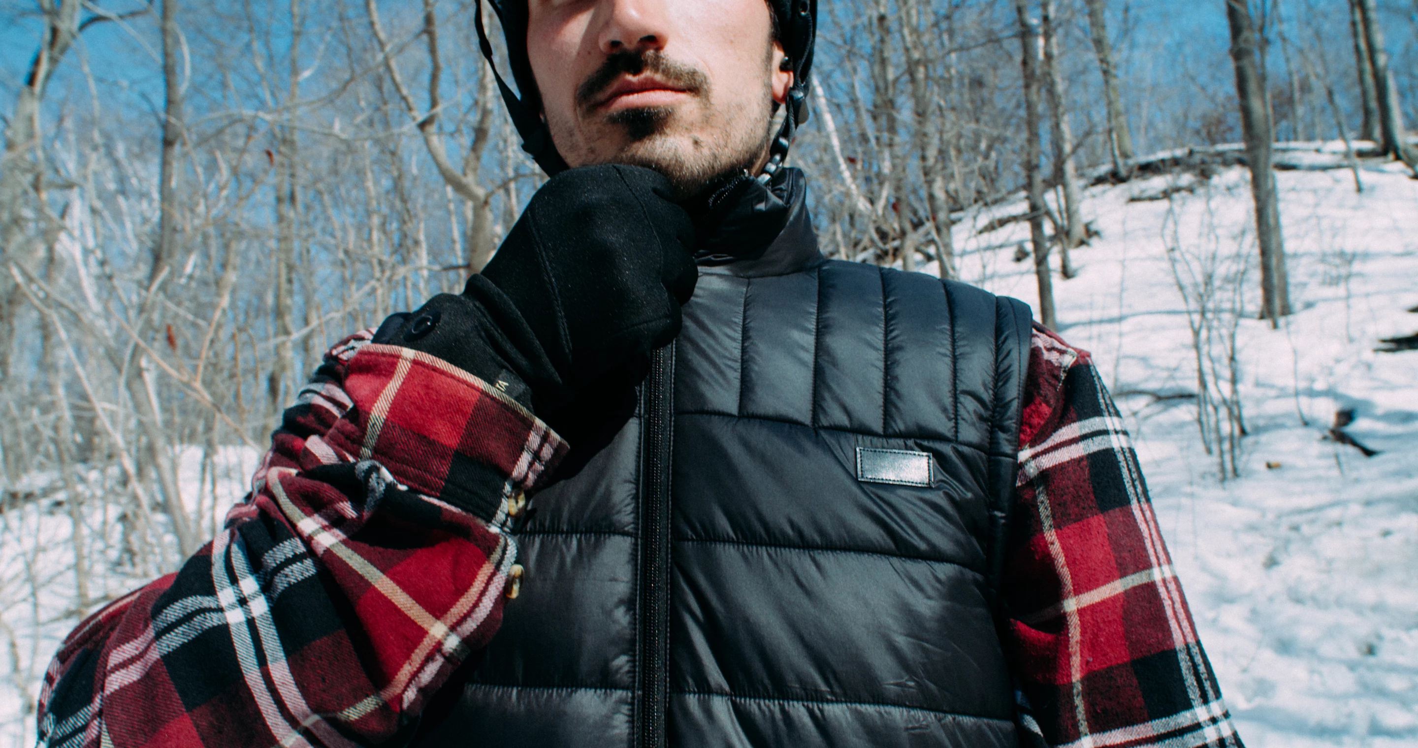 Quanta Vici's new products feature thin and lightweight built-in batteries to maintain agility as the user goes about their business