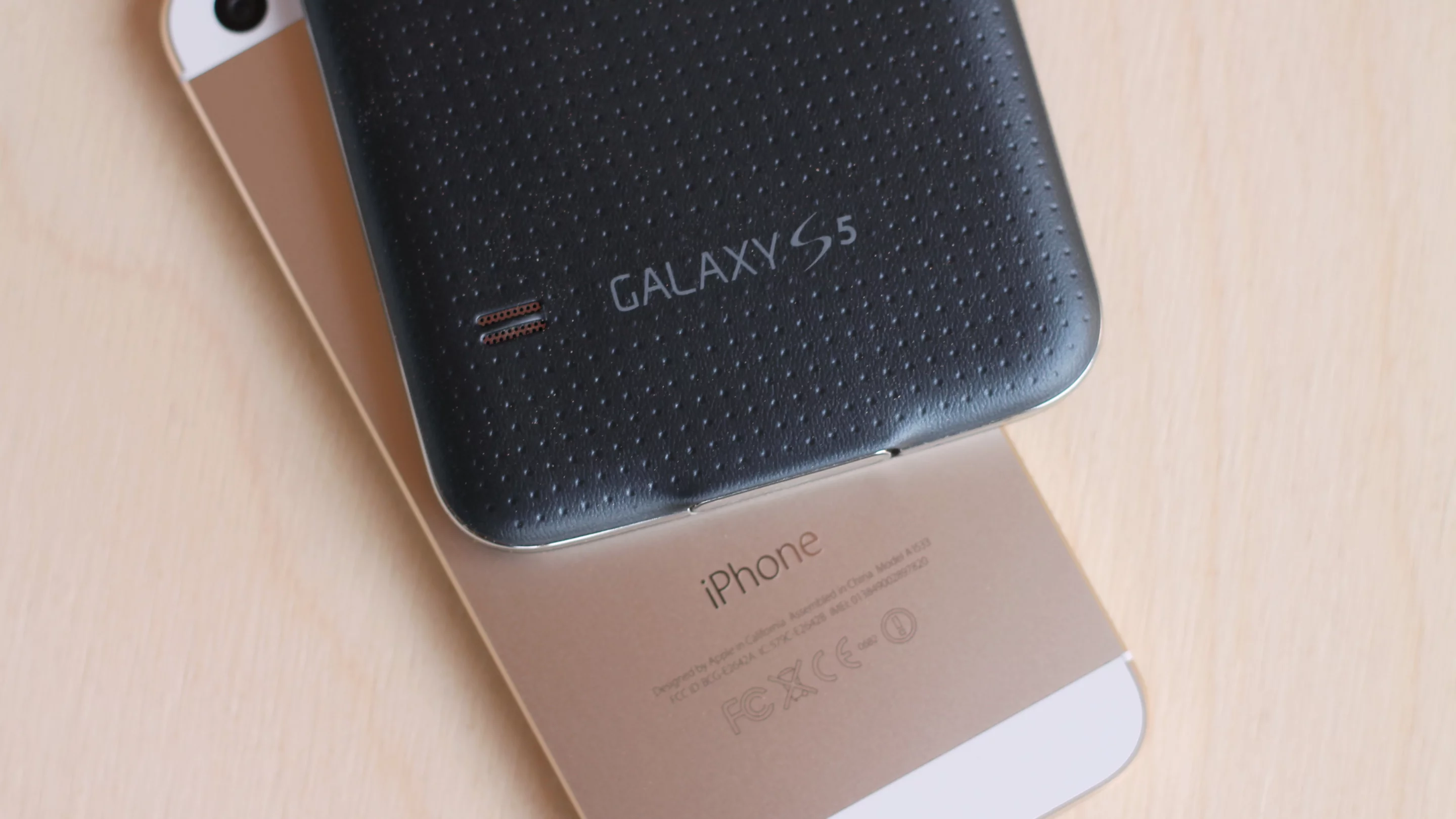 You won't see two more popular smartphones than the Samsung Galaxy S5 and Apple iPhone 5s