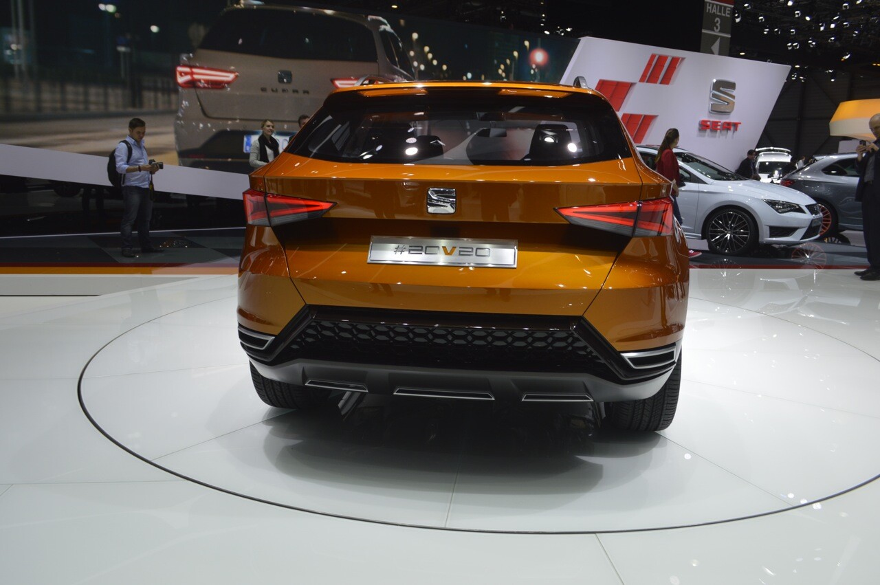 The car measures up at 4.66 meters long (Photo: C.C. Weiss/Gizmag)