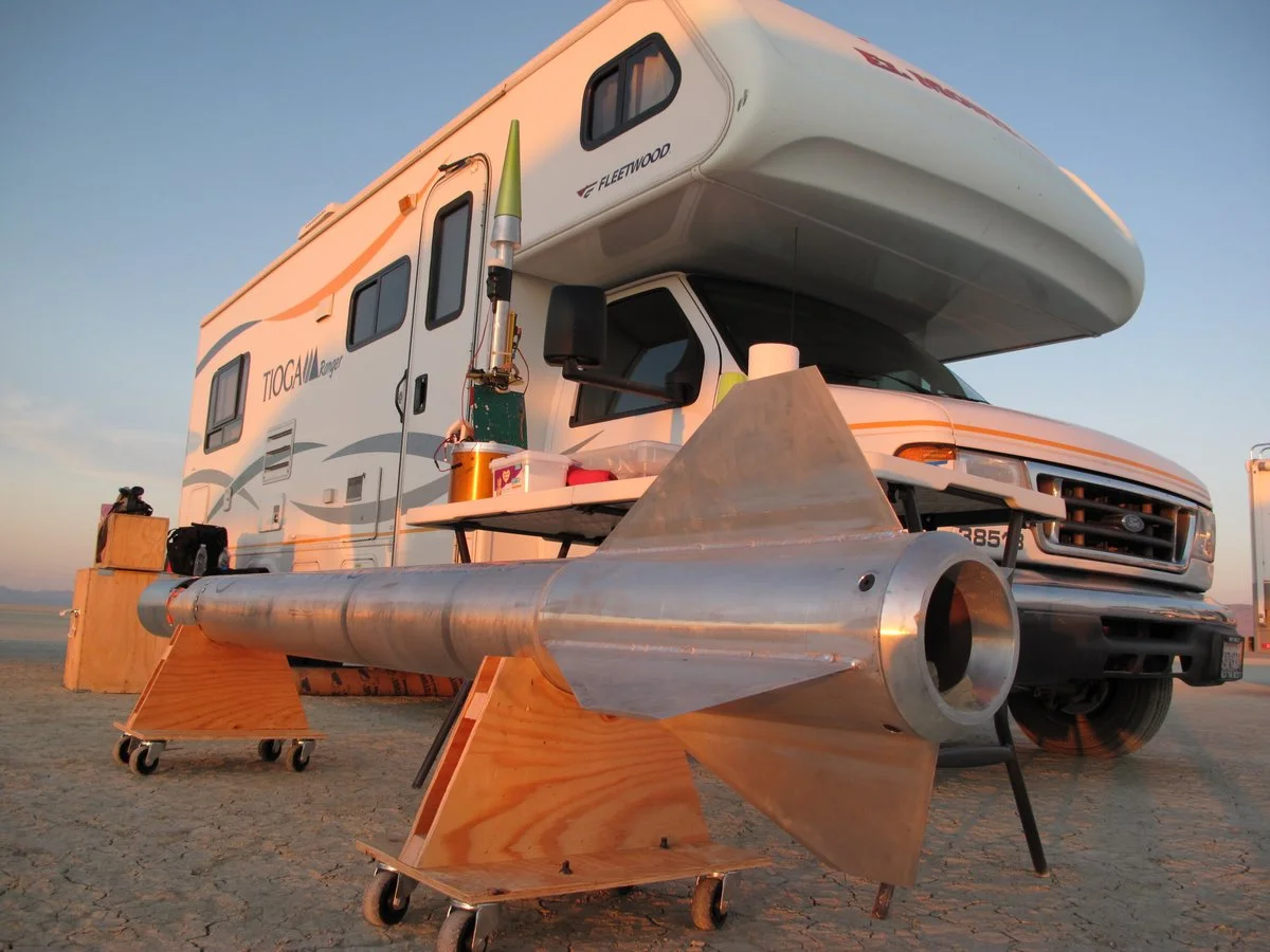 Derek Deville's Qu8k rocket launched from Black Rock Desert in Nevada on September 30 was an attempt to win John Carmack's 100kft Micro Prize (ddeville.com)