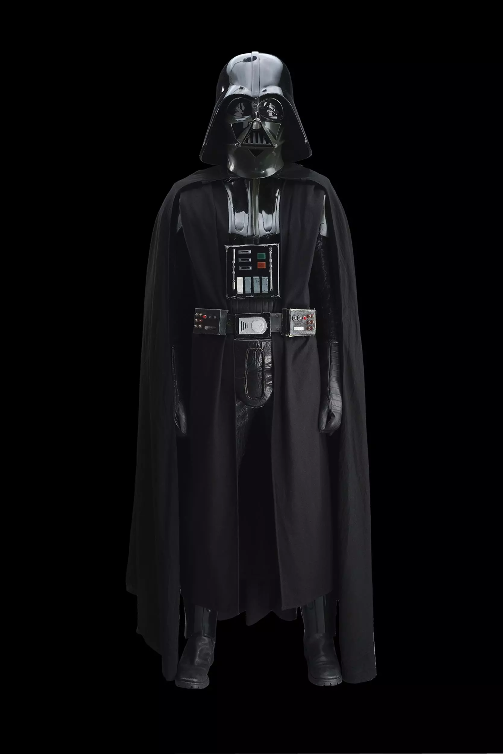 Darth Vader Costume from Star Wars: A New Hope (1977) | Estimate: $150,000 to $250,000 | Propstore Entertainment Memorabilia Live Auction | Los Angeles | 26 & 27 August 2020
