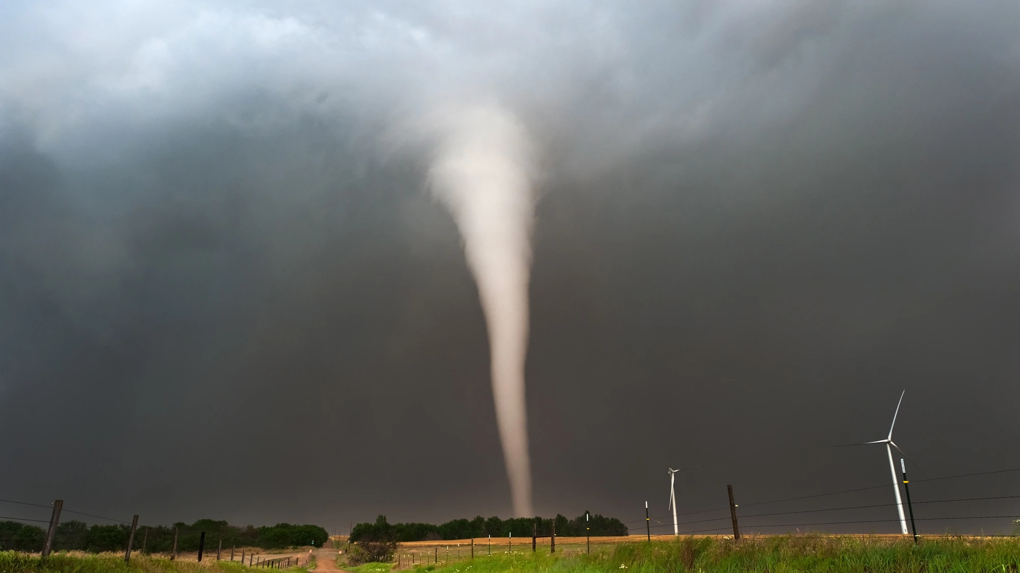 A study conducted by Dr Rongjia Tao from Temple University suggests that 1,000 ft (300 m) high walls constructed in Tornado Valley could help prevent the formation of the destructive wind storms (Photo: Shutterstock)