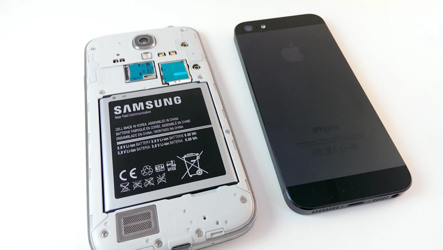 The Galaxy S4 has a removable battery; no such luck for the iPhone