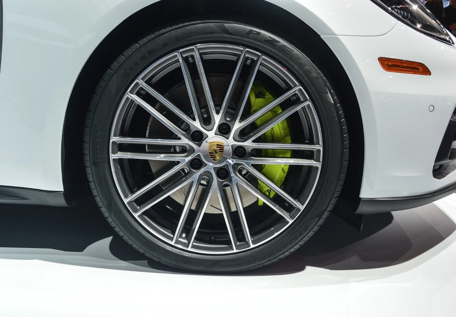 Porsche Panamera 4 E-Hybrid