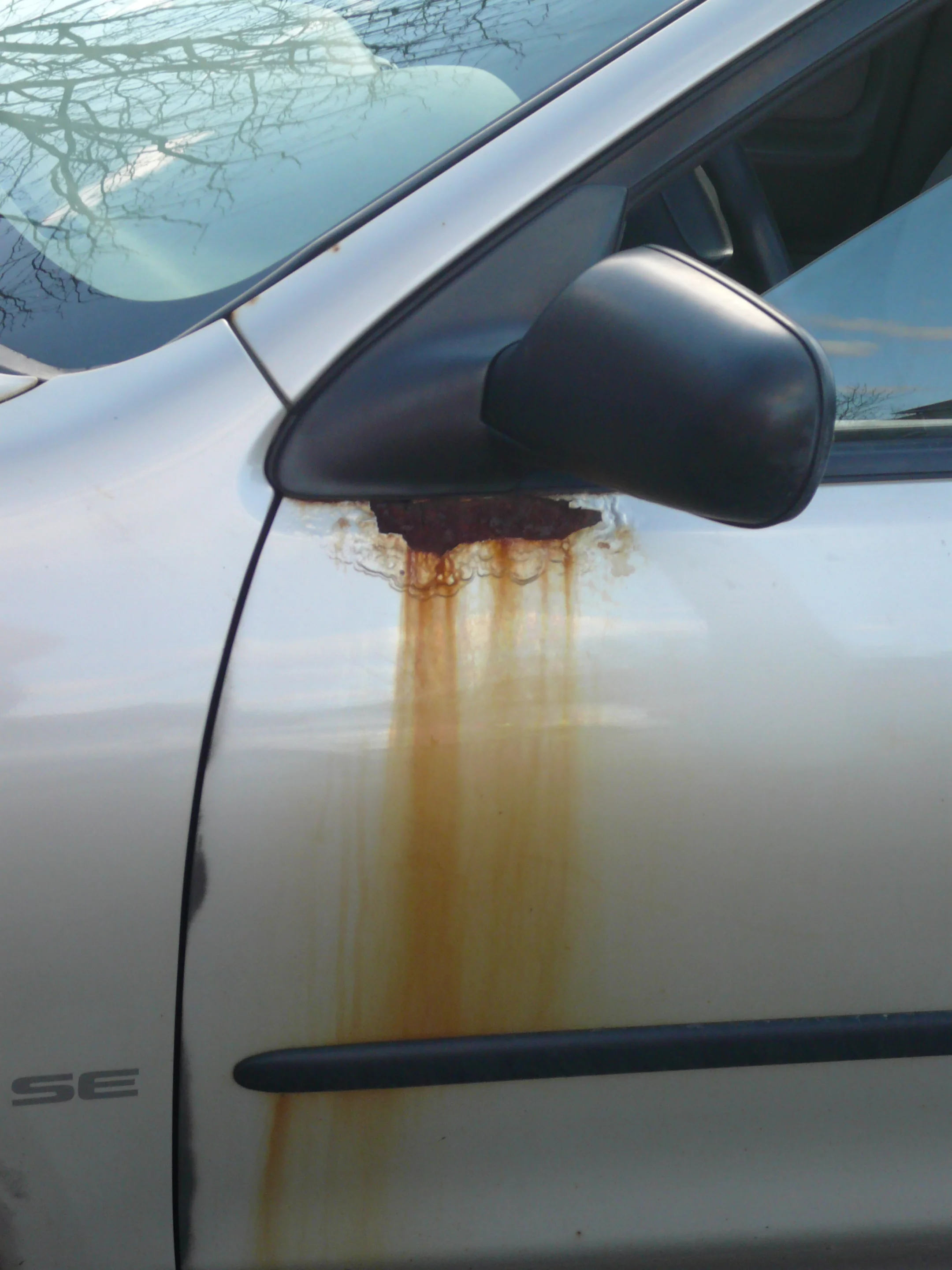 Terahertz-frequency radiation is being used to check the integrity of automotive paint jobs (Photo: Dean Michaud)
