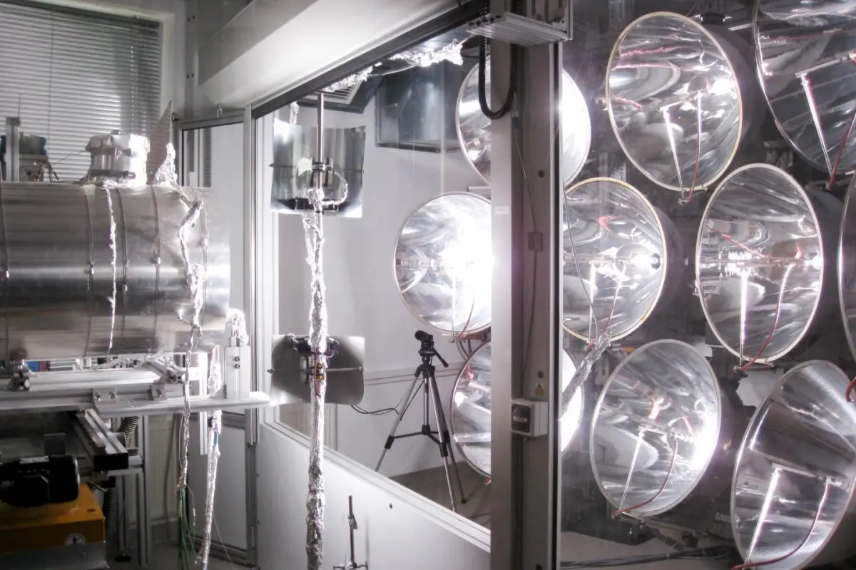 Simulated suns heated up the prototype CONTISOL reactor, which may eventually be used to produce hydrogen fuel