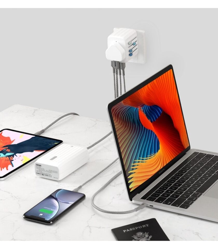 Passport GO packs a 4-port USB charger with 30W power delivery
