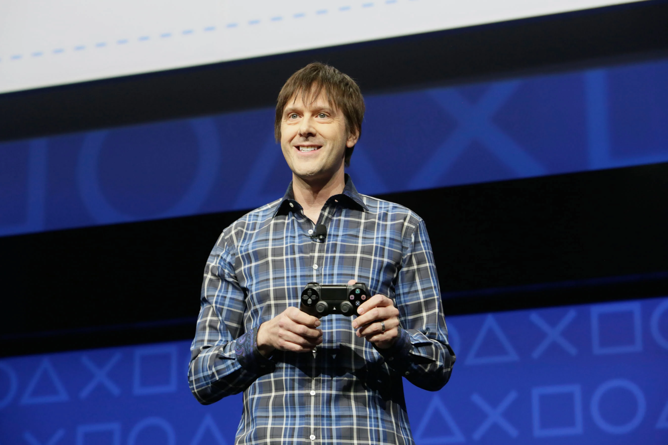 One of the most noticeable features of the new Playstation is the DualShock 4 controller, which blends the basic form of past Playstation controllers with some completely new elements