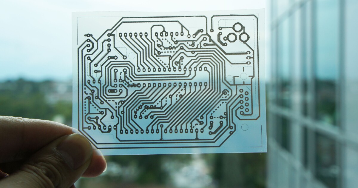 Печать микросхем. Cnc станок для печатных плат лазером. Радиолюбителю на 3д принтере. Миниатюризация электроники. Паяльная маска из фоторезиста.