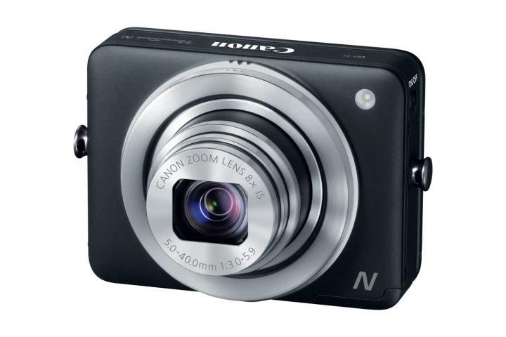 A Creative Shot mode on the Canon Powershot N can automatically create five "artistic" versions of images