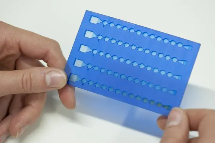A pathology platform is about as big as a credit card, uses magnetic nanoparticles and takes about an hour from needle to diagnosis