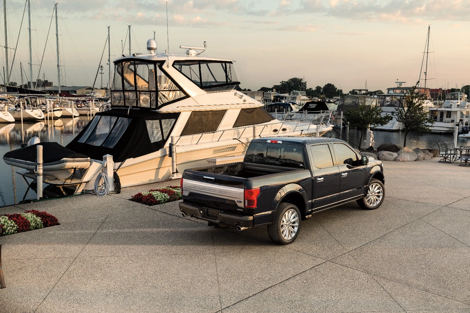 2019 Ford F150 Limited: serious road presence, broad utility