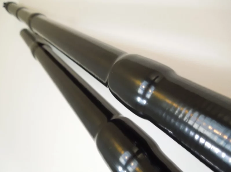 The power meter is integrated into the shaft