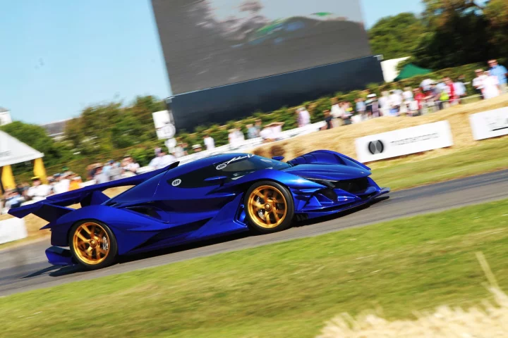 The ludicrous Apollo Intensa Emozione is one of the wildest-looking cars ever built