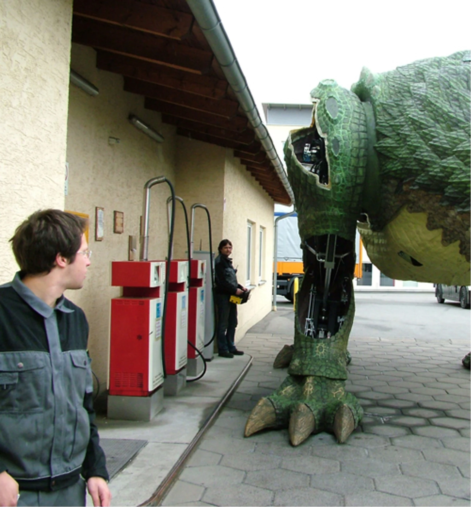 Tradinno going for a walk