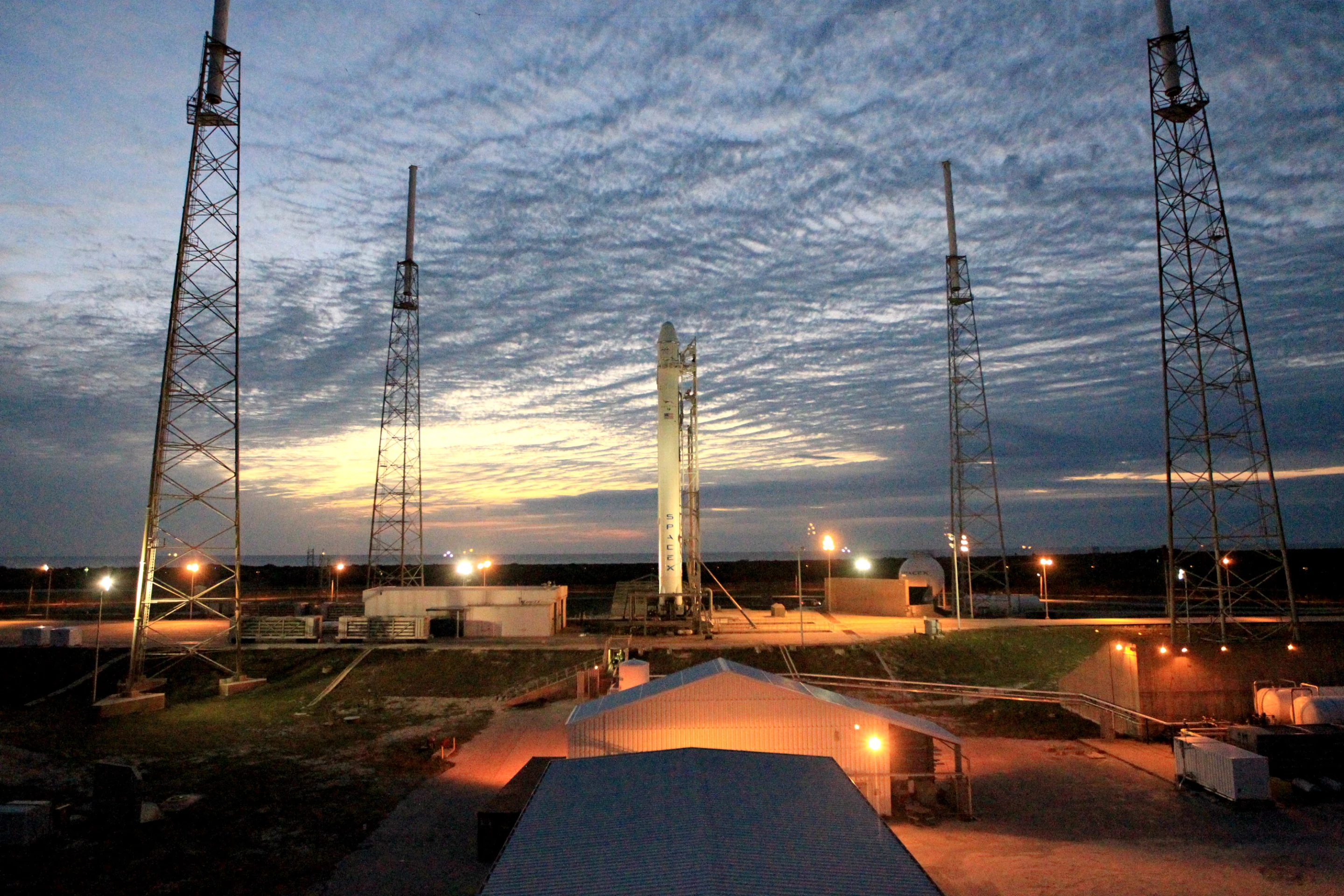 Falcon 9 prelaunch preparations