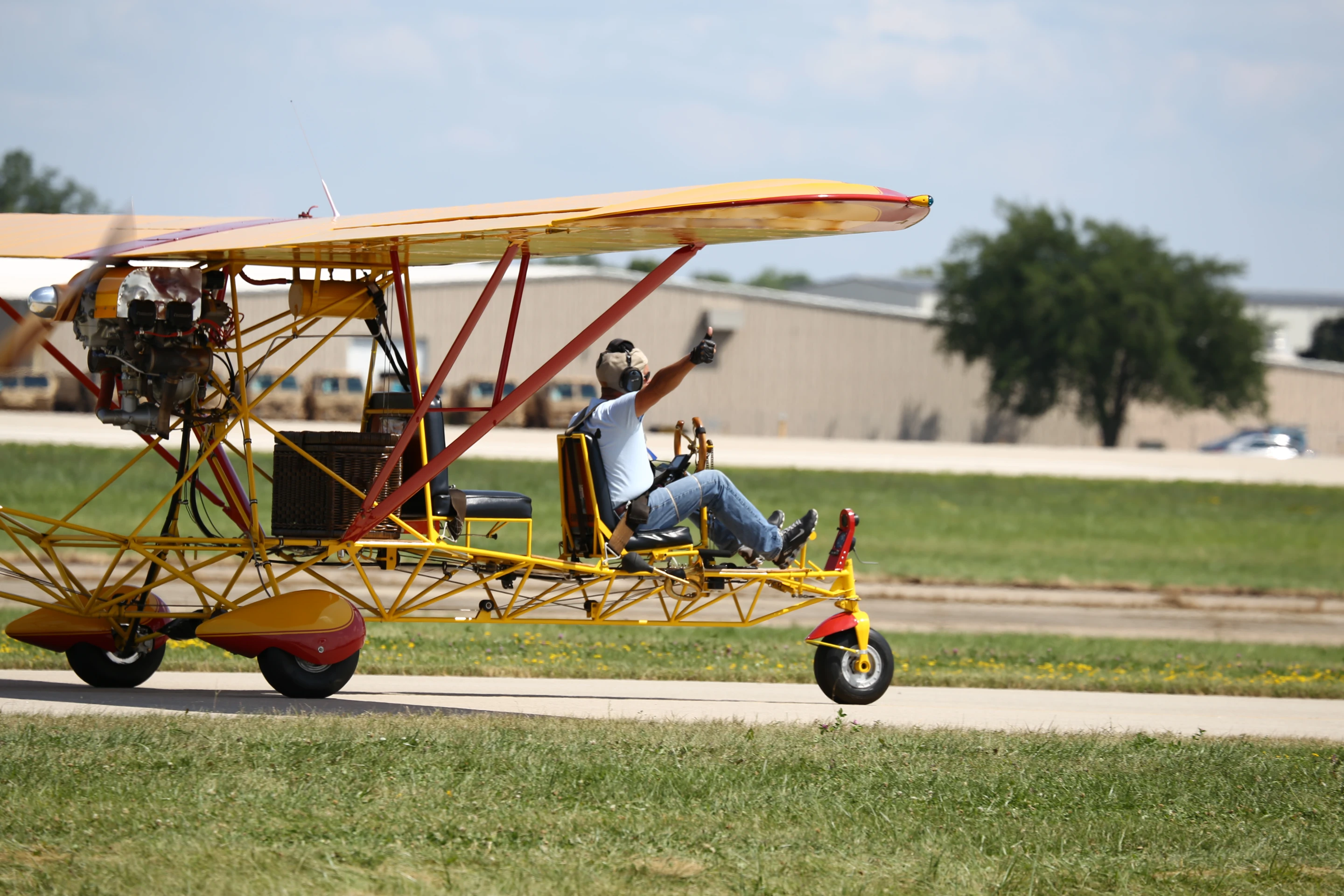 At this year’s airshow a flock of Breezy’s were on hand to celebrate the fiftieth year of their inception into the aviation world (Photo: Angus MacKenzie/Gizmag.com)
