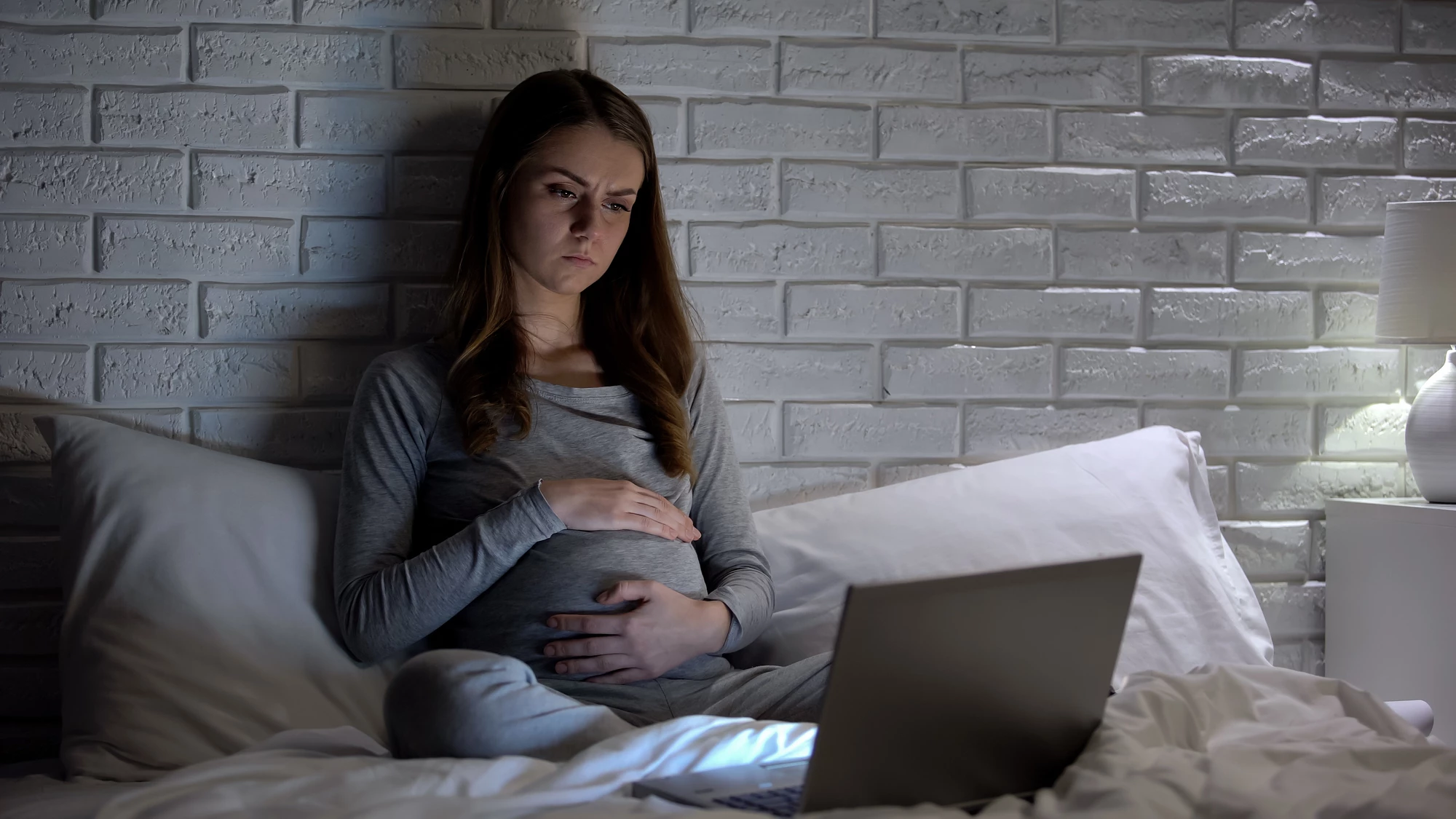 Exposure to bright light before bedtime could be driving a spike in cases of gestational diabetes, says a new study