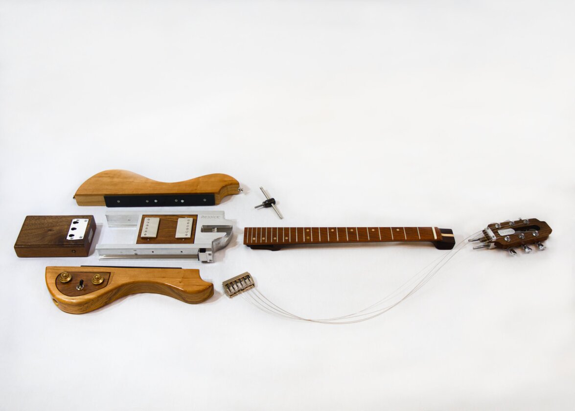 The Mercury Modular Guitar ready to be assembled, which is reported to take less than 2 minutes