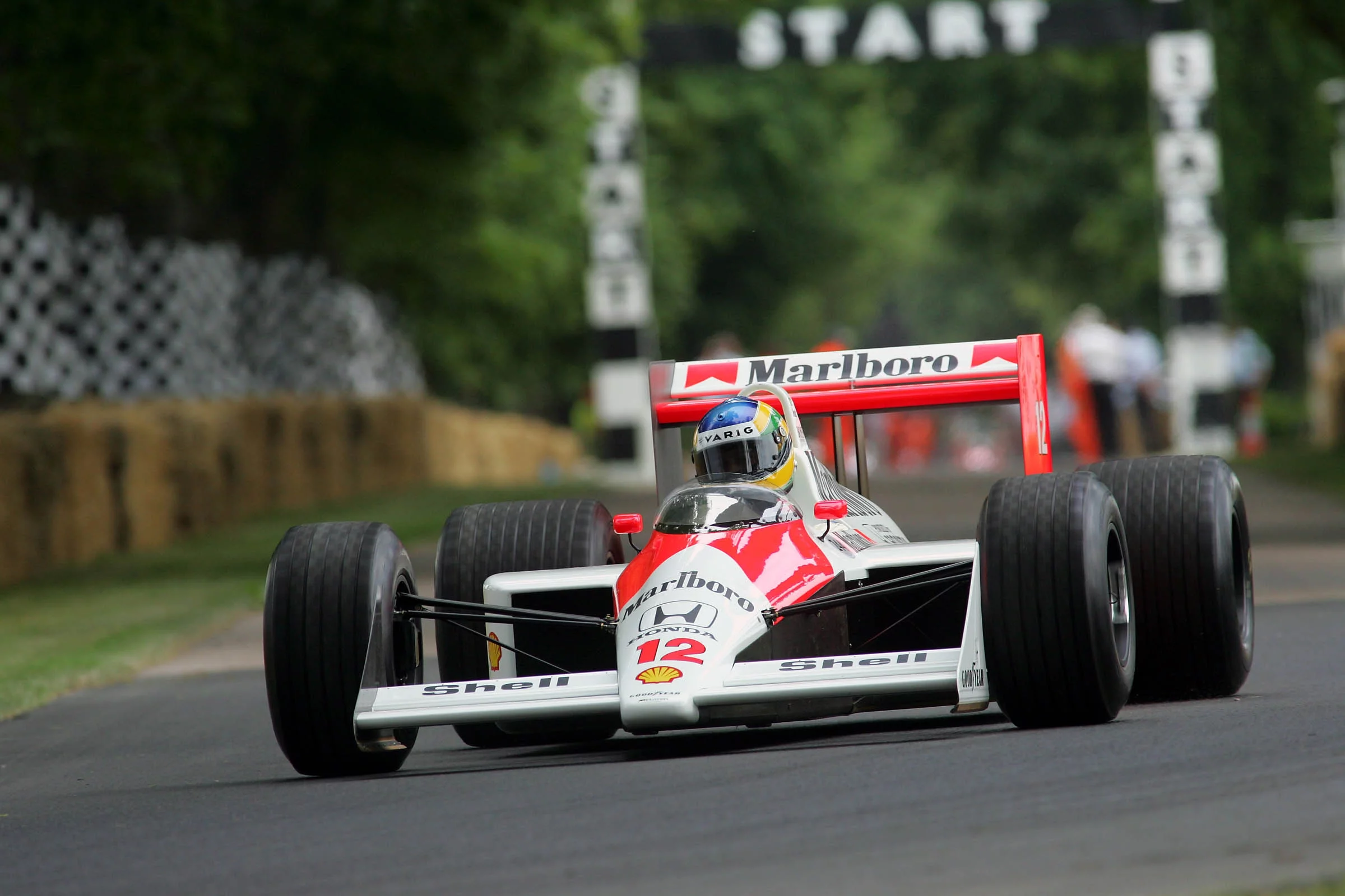 Senna in the McLaren MP4-4