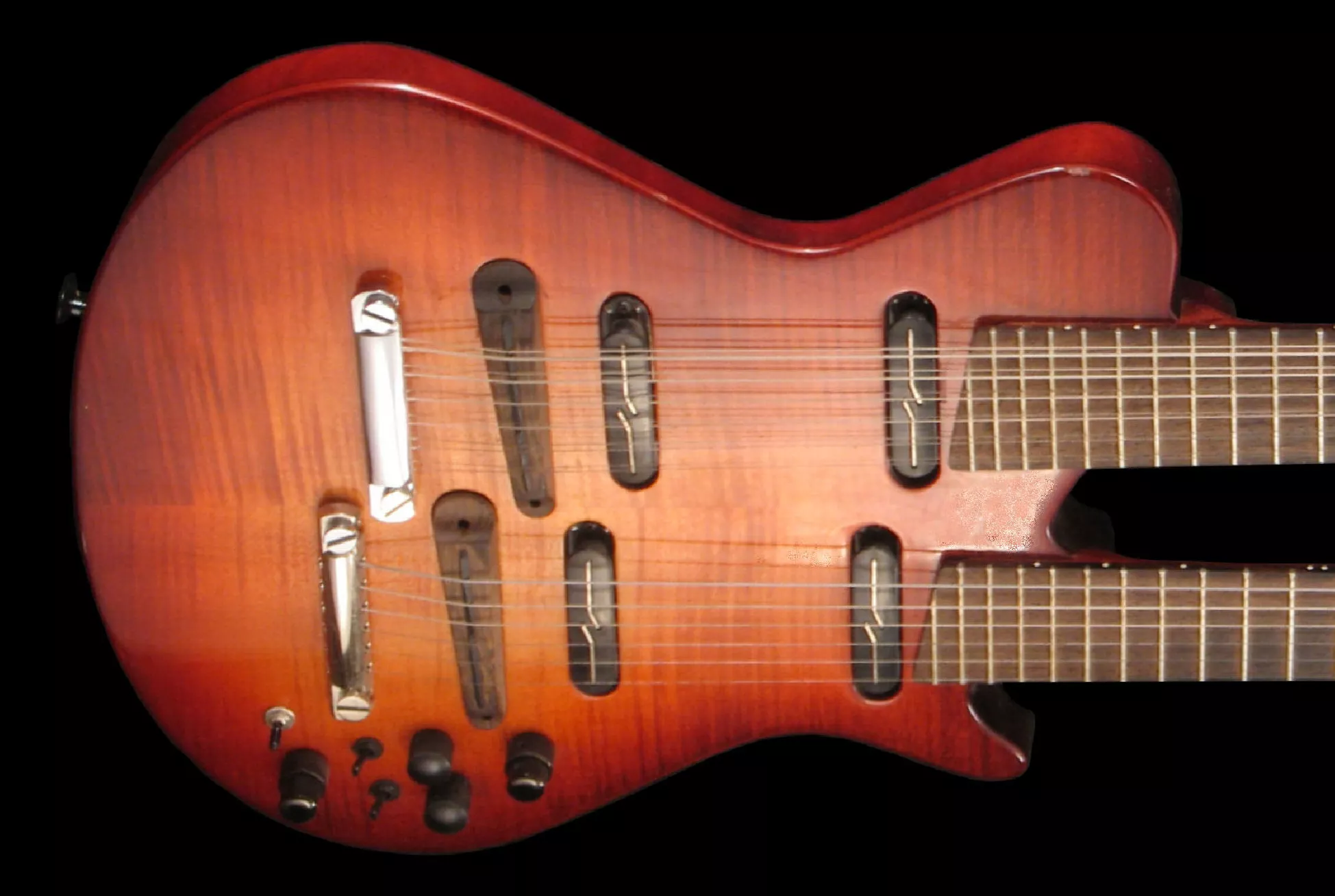 The standard hardware includes TonePros bridges, an extra-light aluminum 6-string tailpiece and dual magnetic pickups for each neck