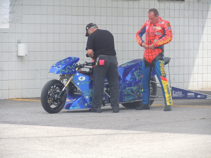 Suiting up and final checks before the timed run